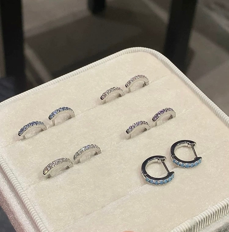 Signature white Zirconia Earring King