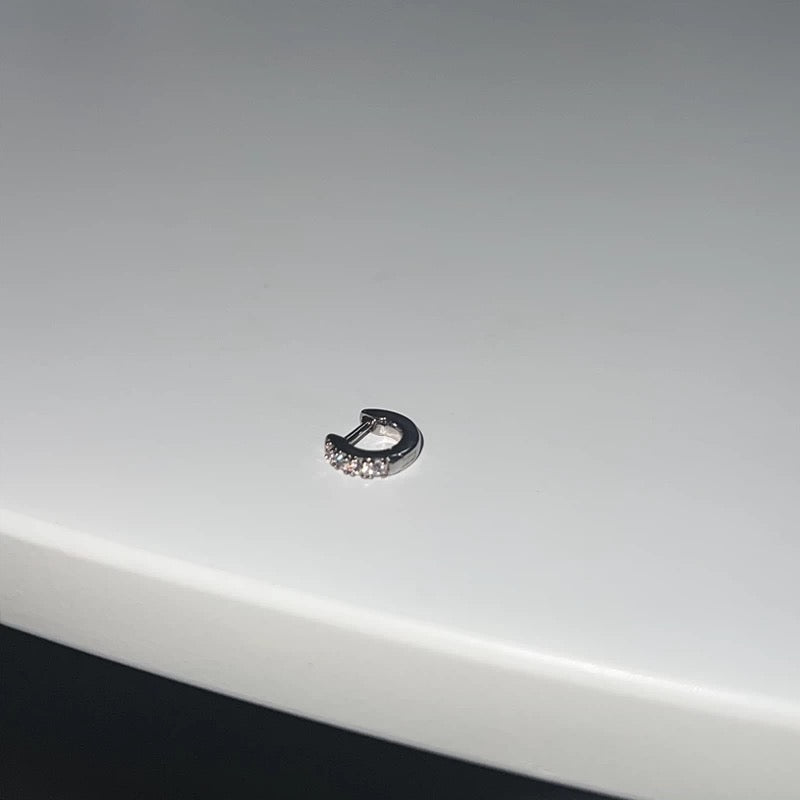 Signature white Zirconia Earring King